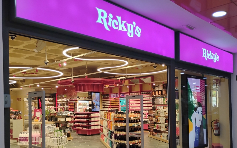 RICKY'S PARQUE BULEVAR